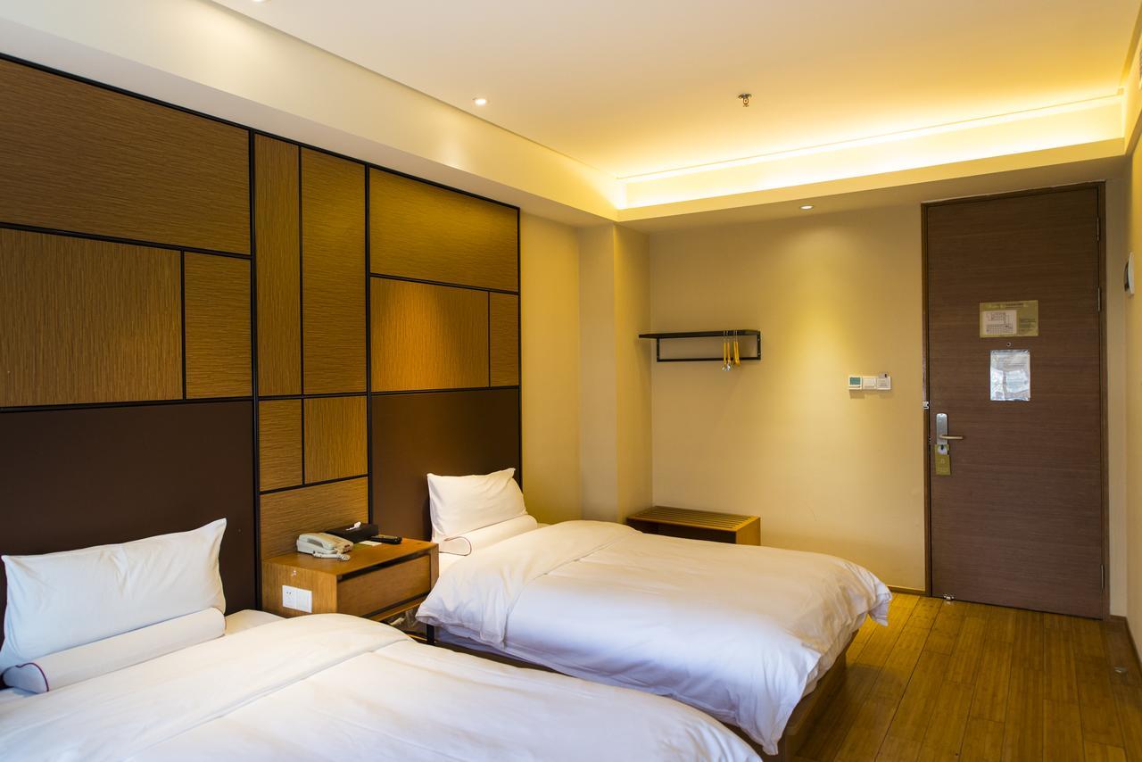 גויאנג Ji Hotel Guiyuang Xiaohexiangjiang Road מראה חיצוני תמונה